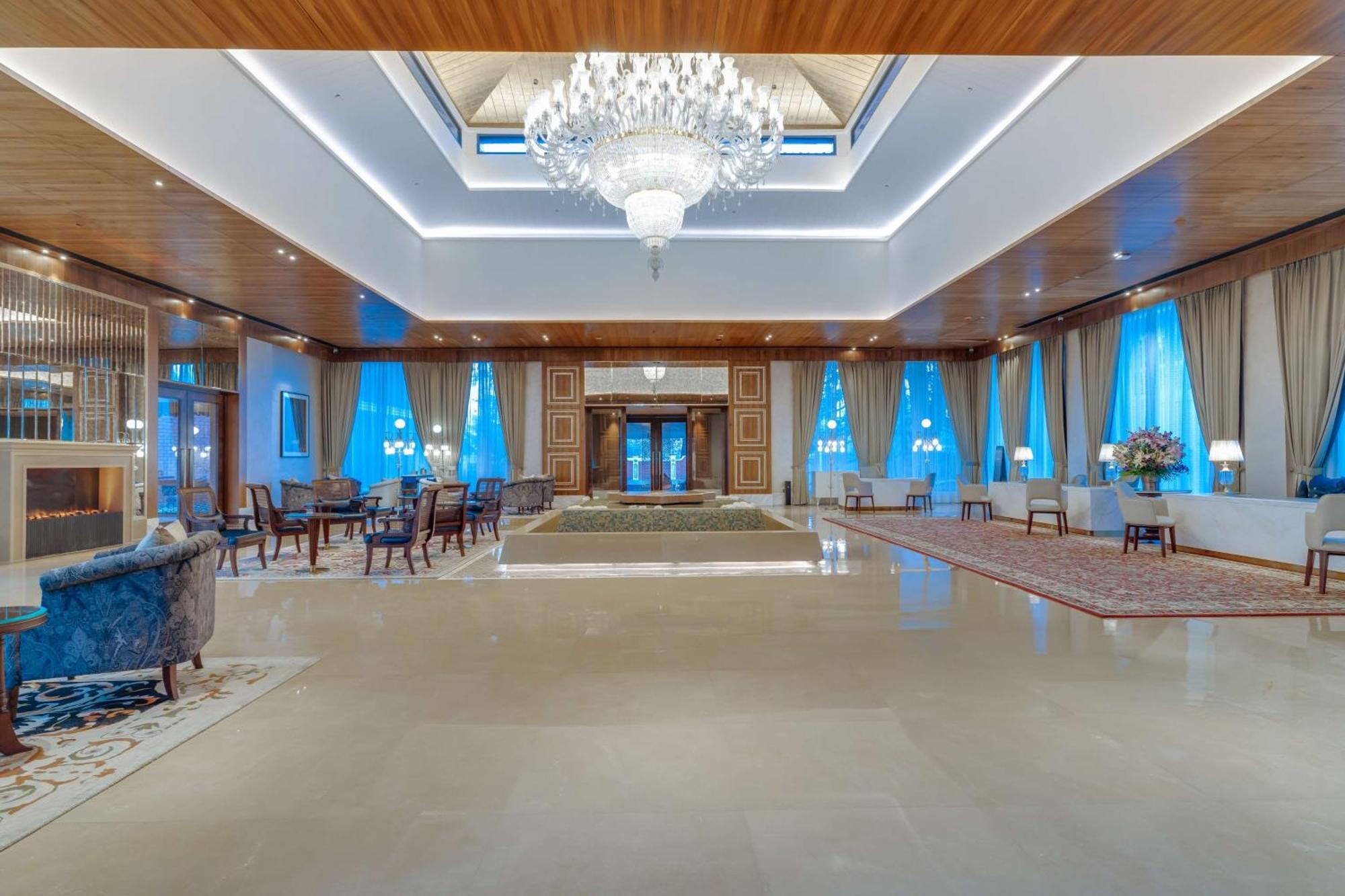 Radisson Collection Hotel & Spa, Riverfront Srinagar Dış mekan fotoğraf